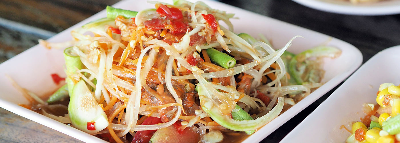 Thai green papaya salad