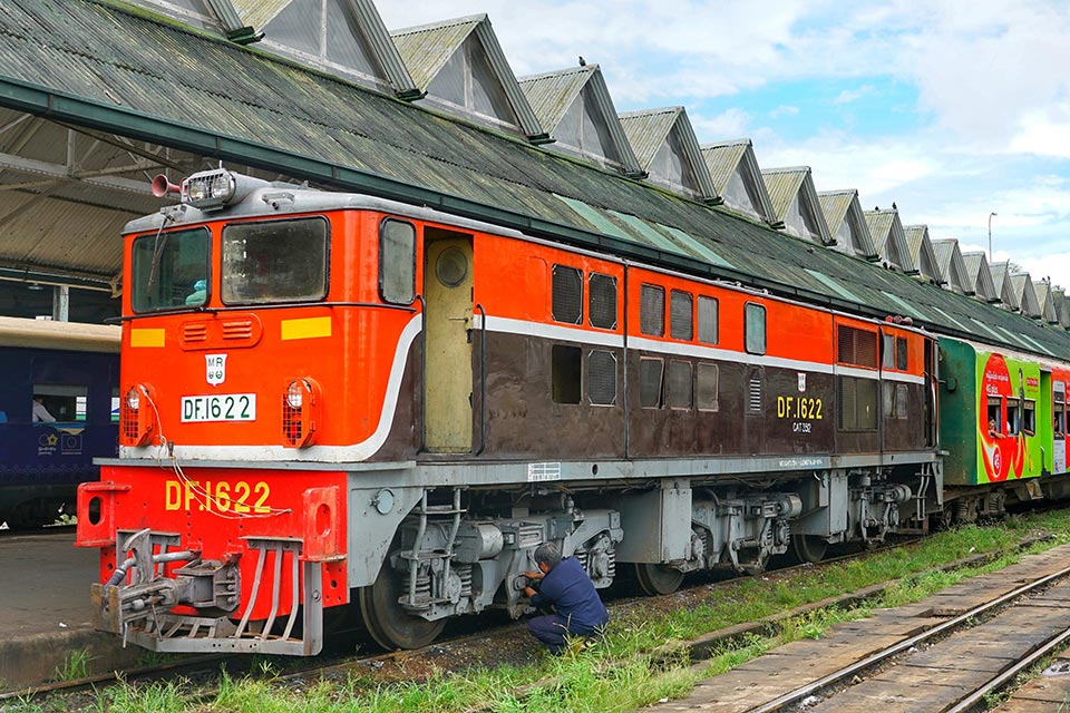 train in Yangon